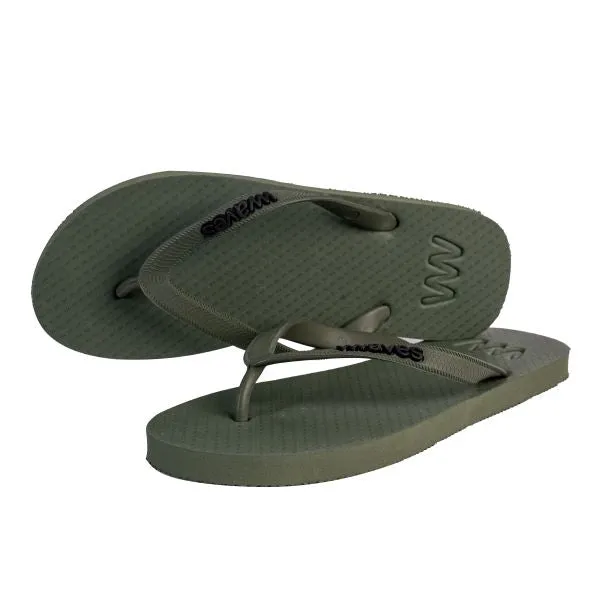 Natural rubber flip flops